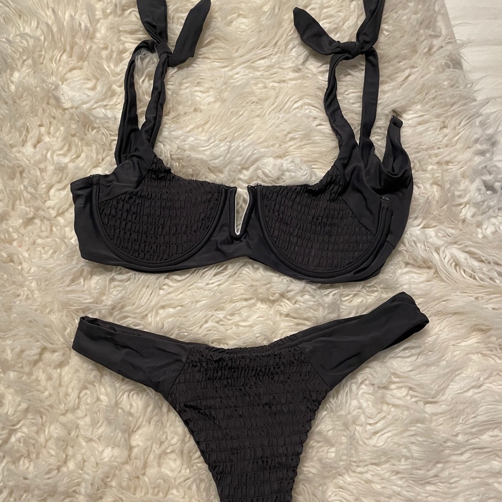 Brand new. Underwire bikini.